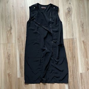 Dana Buchman worn once dress. Zip down the front pocket and buttons dress.